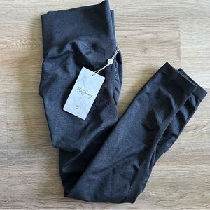 Buffbunny Miracle Seamless Leggings – Charcoal – Size L (NWT)